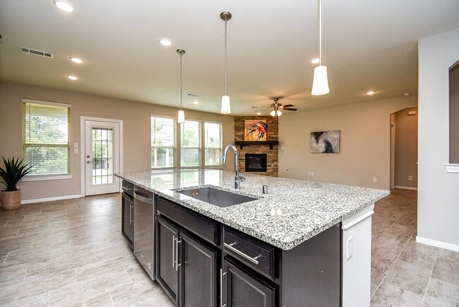 Building Photo - 24918 Meadowthorn Crest Ln