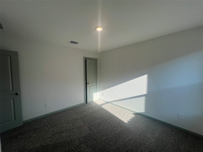 Building Photo - 2503 Ruby Copper Dr