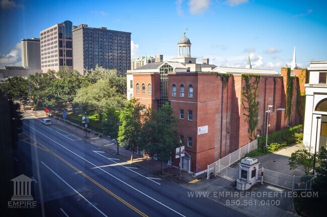 Building Photo - 121 N Monroe St