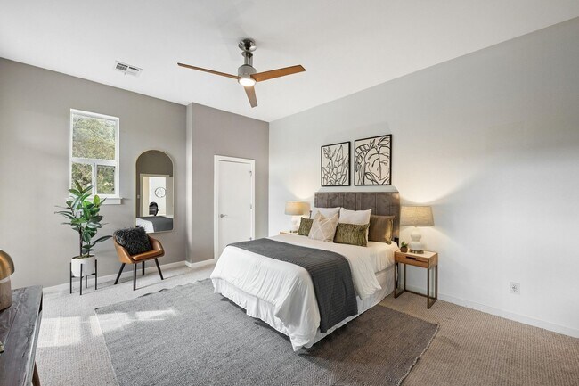 Building Photo - Stunning Condo For Lease off South 1st ST ...