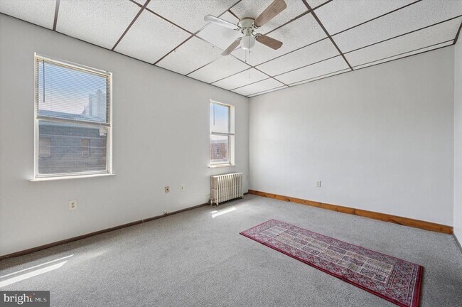 Building Photo - 1639 Wolf St