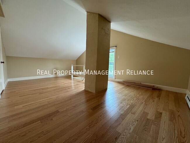 Building Photo - 16 Franklin Pl