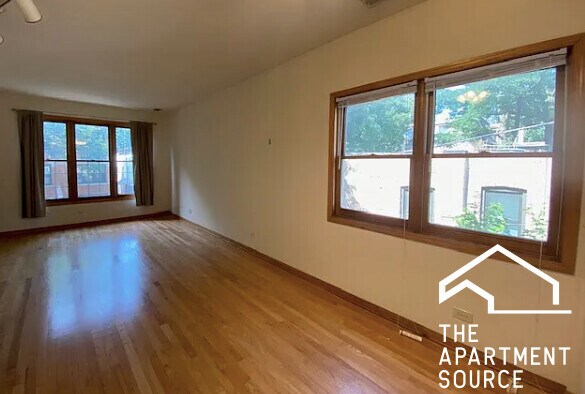 Building Photo - 1351 N Wolcott Ave