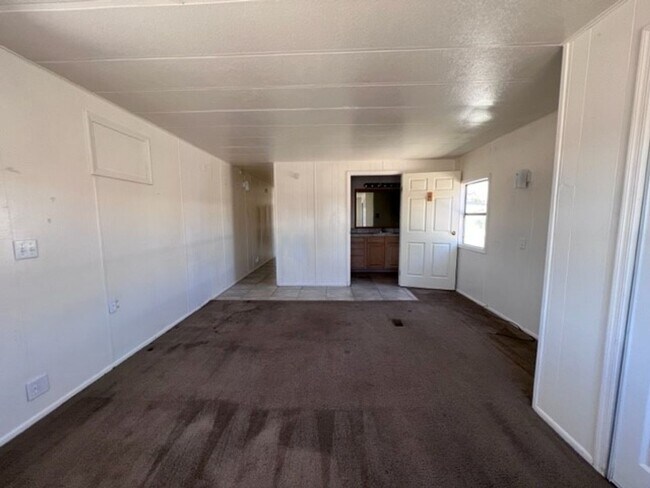 Building Photo - 1288 Pima Way