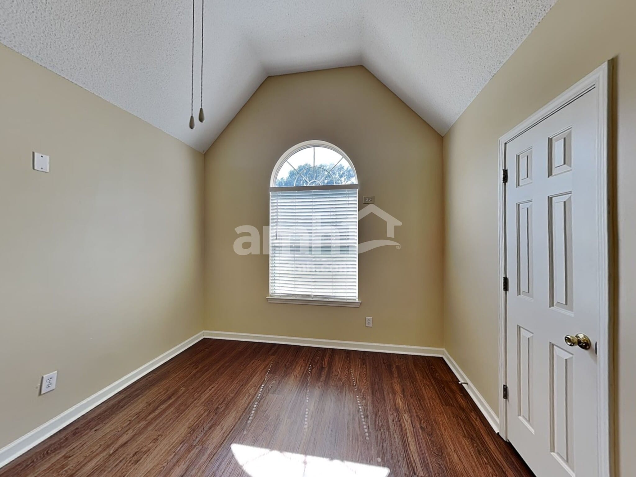 Building Photo - 380 Cascade Rise Ct SW