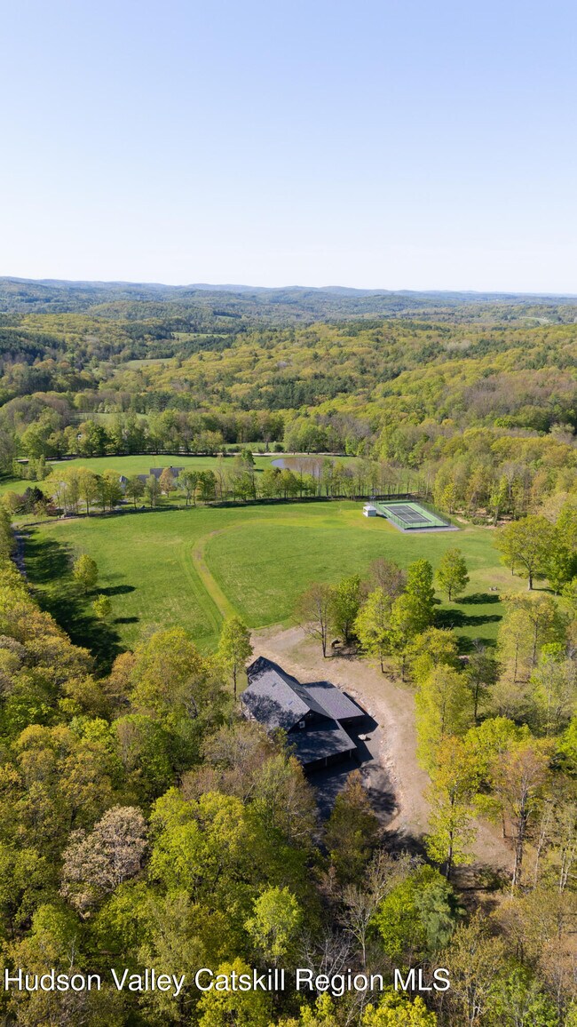 Building Photo - 323 Haddock Hill Rd
