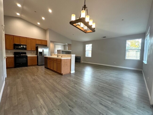 Building Photo - Single Story 3 bed, 2 bath in Brentwood Garin Ranch