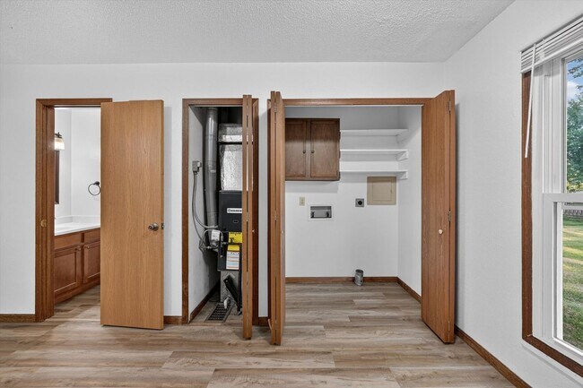 Building Photo - 6839-6841 Woodlake