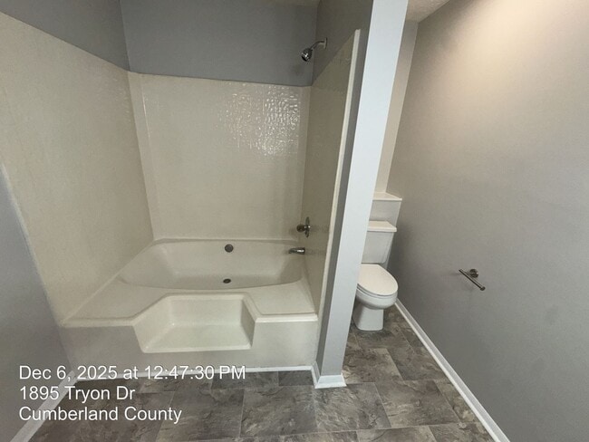 Building Photo - 1895 Tryon Dr