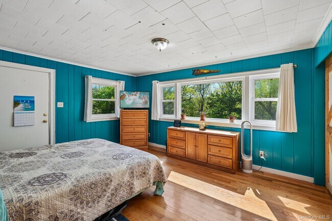 Building Photo - 59 Deer Trail S