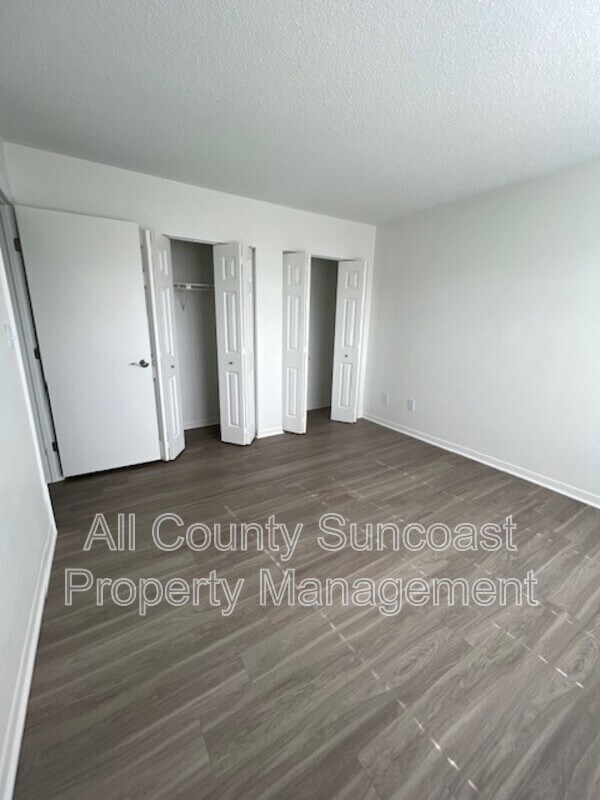 Building Photo - 1830 Dr M.L.K. Jr St N