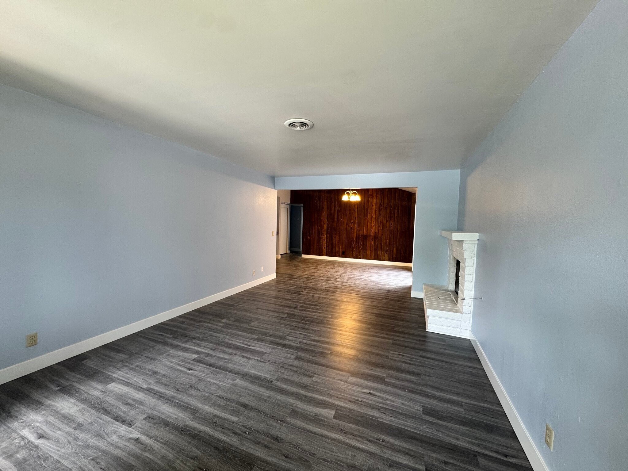 Building Photo - 7440 Tierra Way