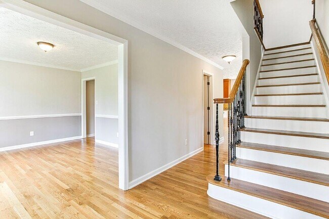 Building Photo - Coming Soon- 3 Bedroom and 2 Bath Home (Pe...