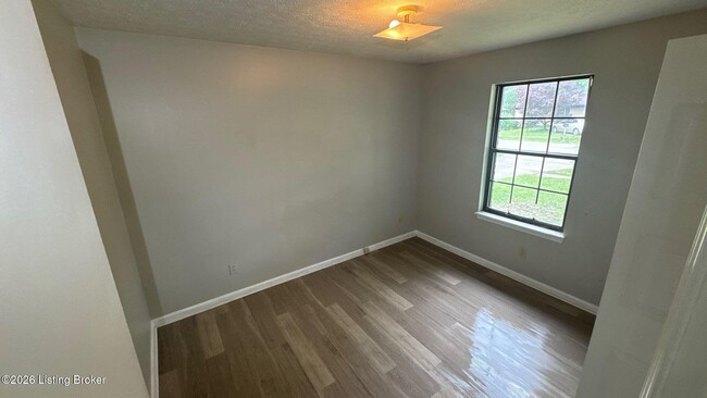 Building Photo - 5807 Larkgrove Dr