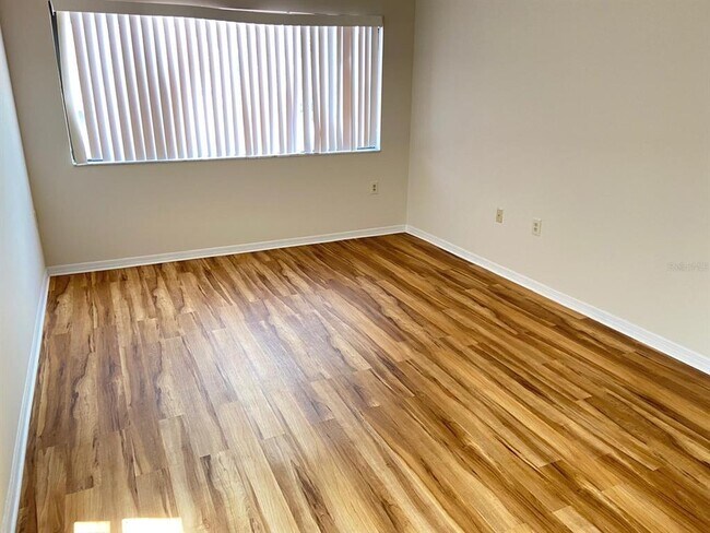 Building Photo - 5061 Ernst Ct