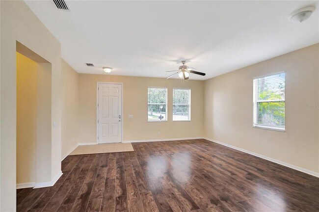 Building Photo - 6767 Waterton Dr