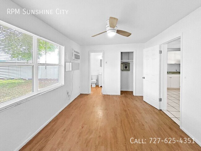 Building Photo - 10464 106th Ave N