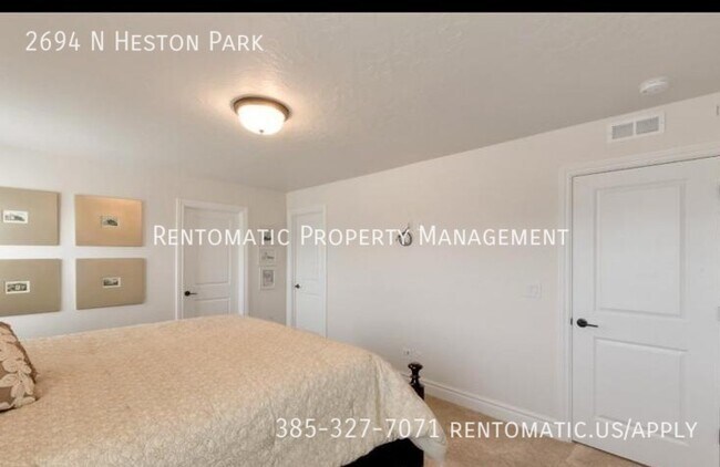 Building Photo - 2694 N Heston Park