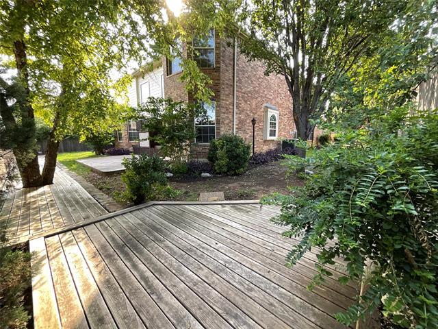 Building Photo - 1213 Vistawood Dr