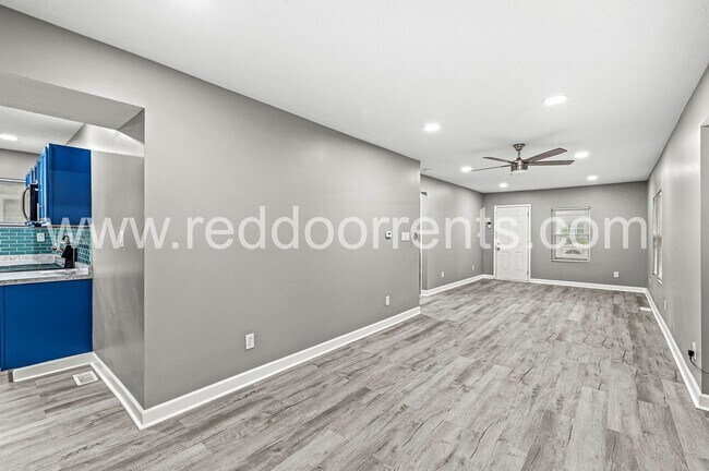Building Photo - Spacious 3-Bed, 2-Bath Home | 1,590 Sq Ft ...