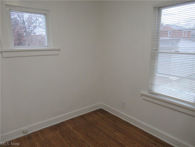 Building Photo - 4480 W 148th St