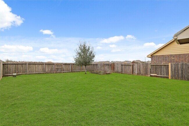 Building Photo - 21631 Rainfall Park Dr