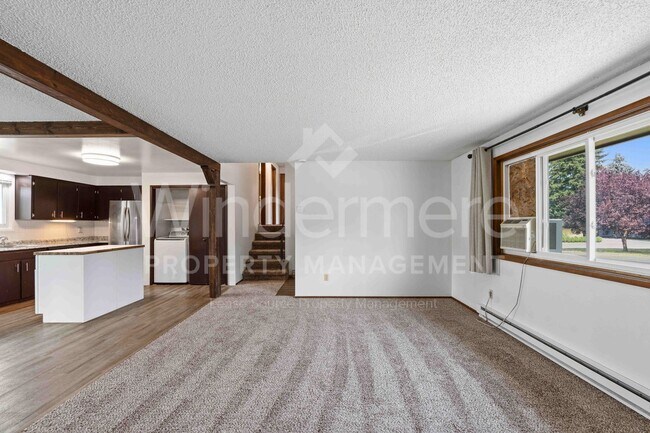 Building Photo - 906 S McDonald Rd