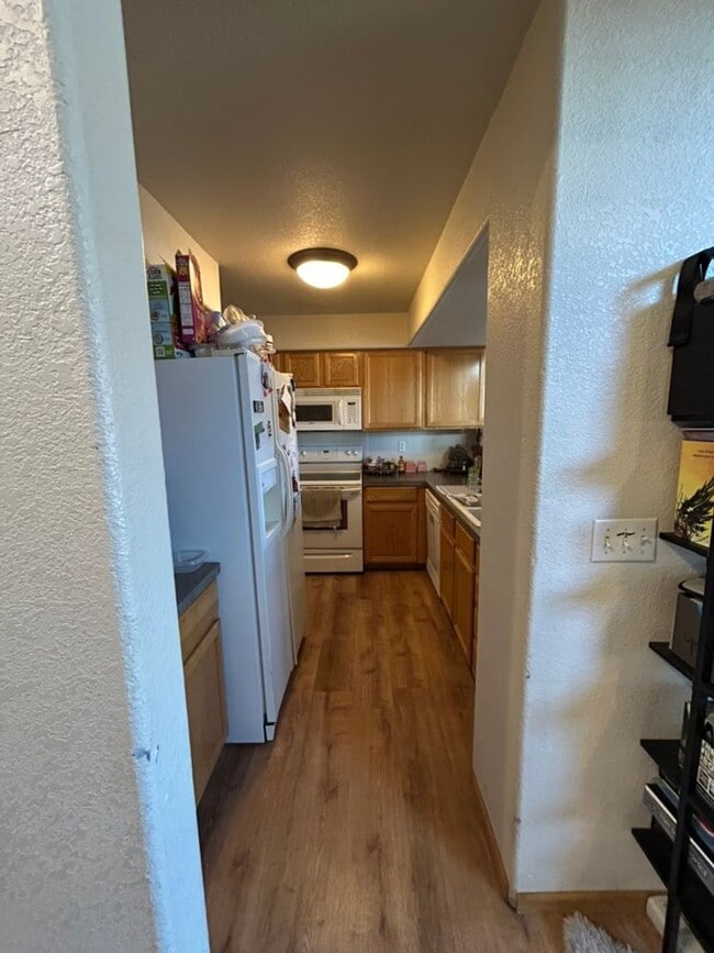 Building Photo - 1073 Tierra Ln