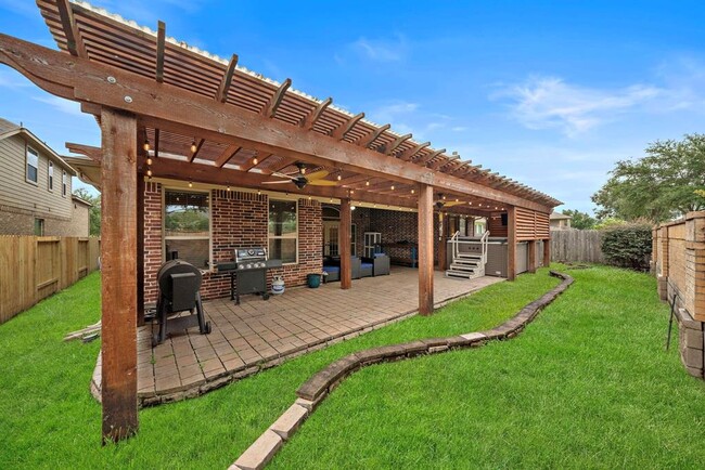 Building Photo - 4711 Salinas Ln
