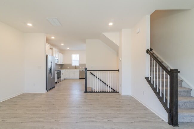 Building Photo - 15010 Scoter St