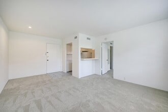 Building Photo - 5353 Institute Ln
