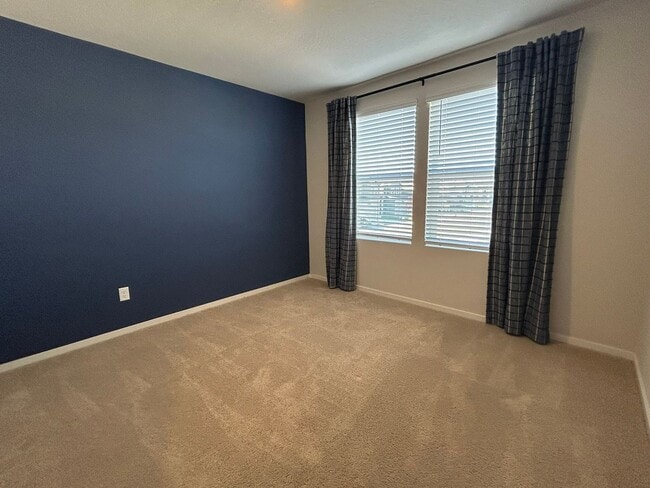 Building Photo - Brand New & Beautiful- 4 bed/2.5 ba + Loft, EV Garage Charging, Quartz Countertops, Fenced Yard!