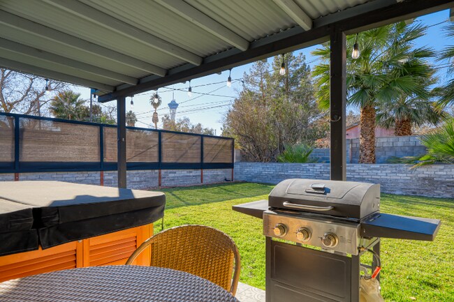 Building Photo - 1212 S 7th St