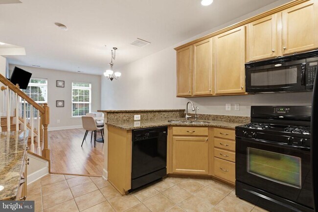 Building Photo - 13624 Dover Cliffs Pl