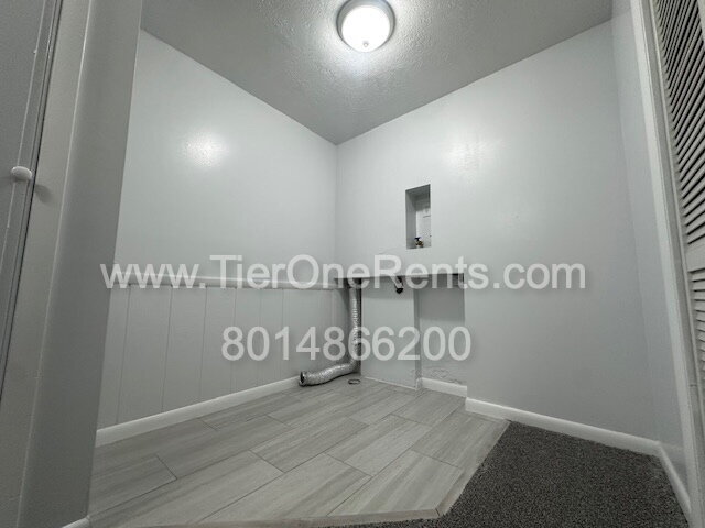 Building Photo - NO DEPOSIT option available for qualified ...