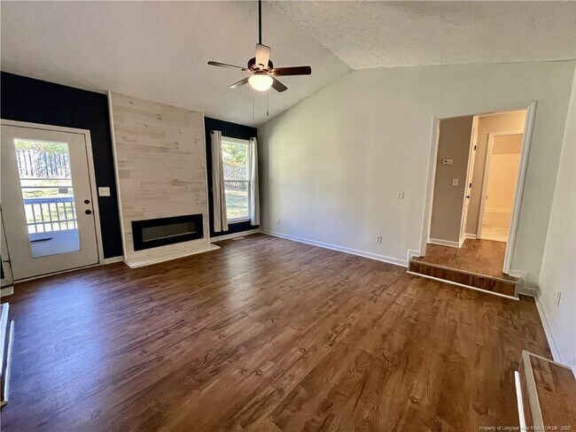 Building Photo - 341 Bahama Loop