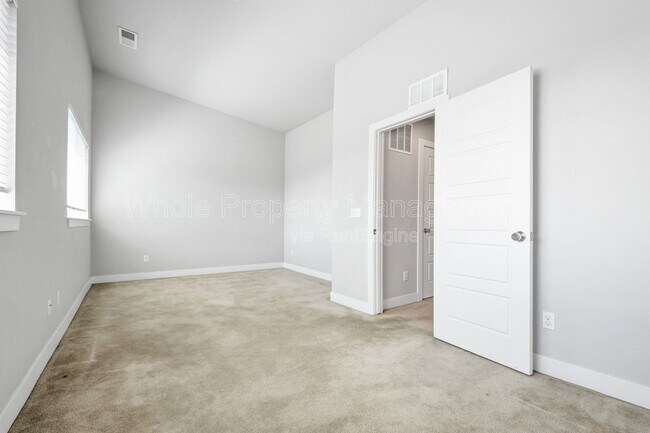 Building Photo - 5829 Beeler St