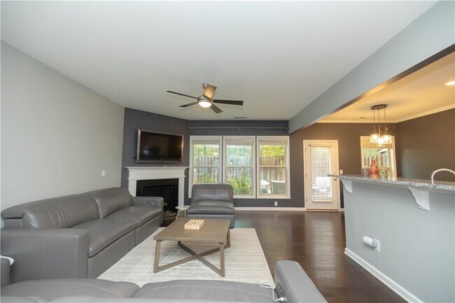 Building Photo - 7245 Heritage Oak Ct