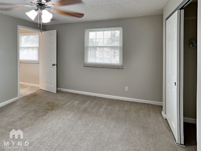 Building Photo - 1224 Hanson St