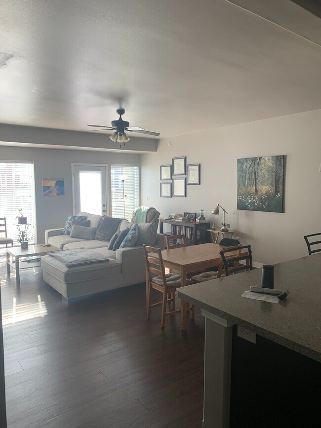 Building Photo - 3526 Eastbrook St