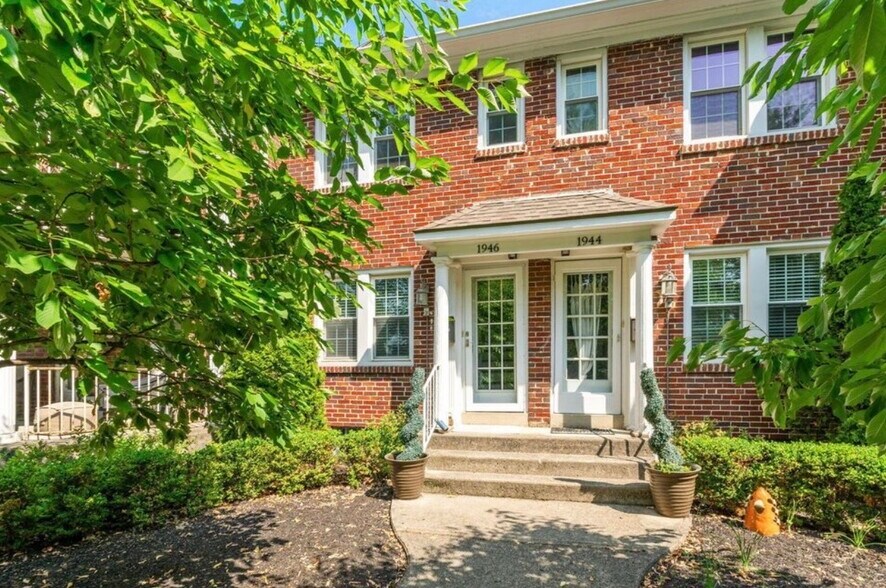 Building Photo - 1946 Guilford Rd