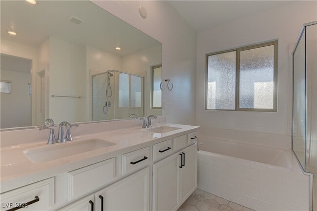 Building Photo - 727 Foreign Reef Wy