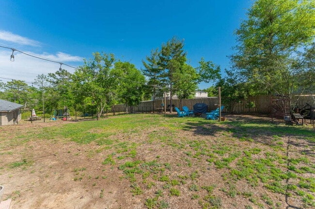 Building Photo - RENTAL 3/2 split floor plan move in ready!