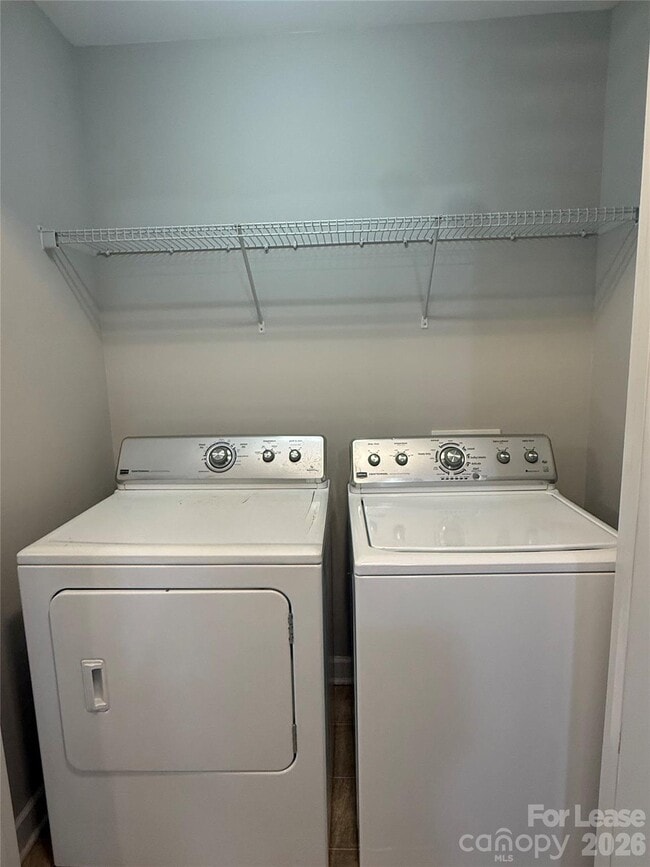 Building Photo - 5675 Stafford Rd