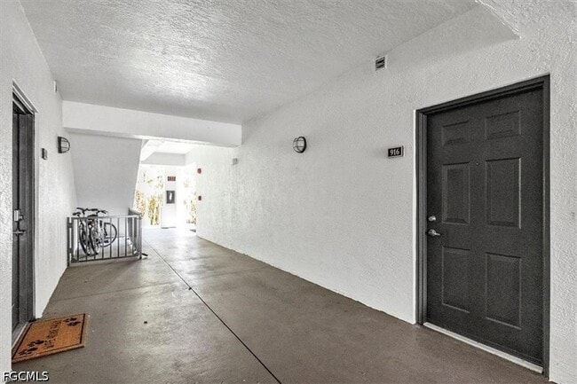 Building Photo - 7940 Preserve Cir