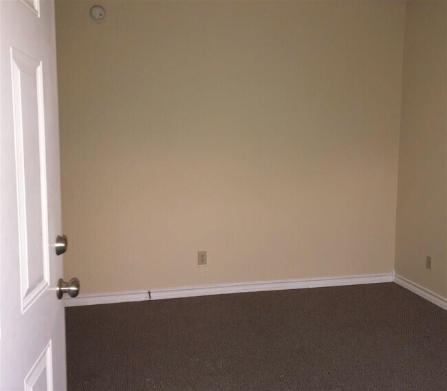 Building Photo - 4246 Dorel Dr
