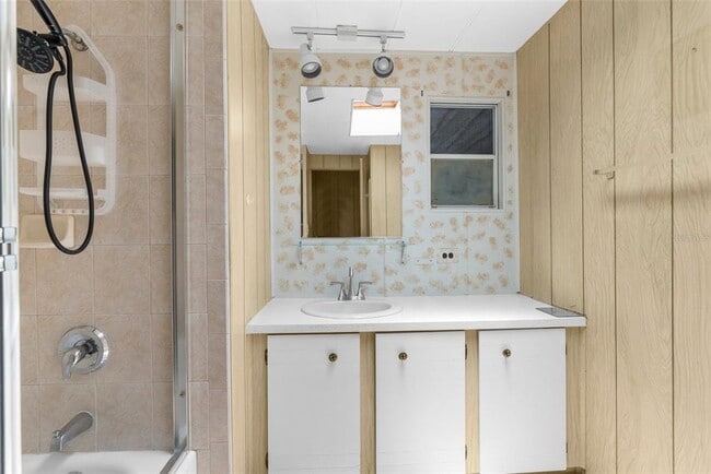 Building Photo - 7305 Score St