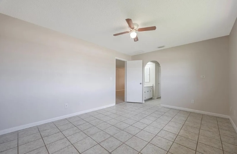 Building Photo - 628 SE 13th St