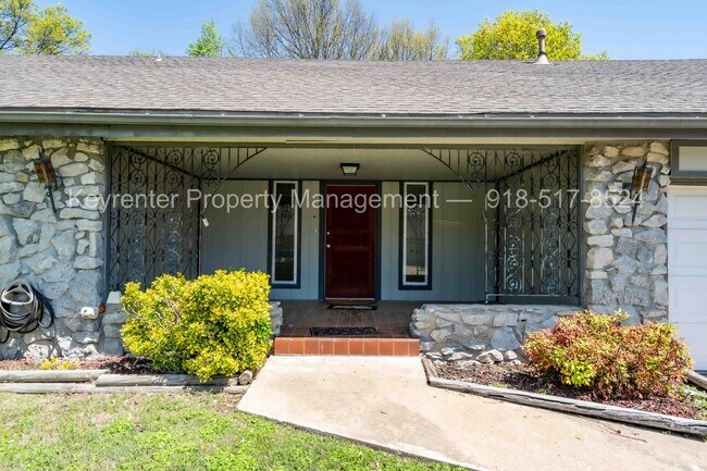 Building Photo - 3 Bed | 2 Bath in South Tulsa!