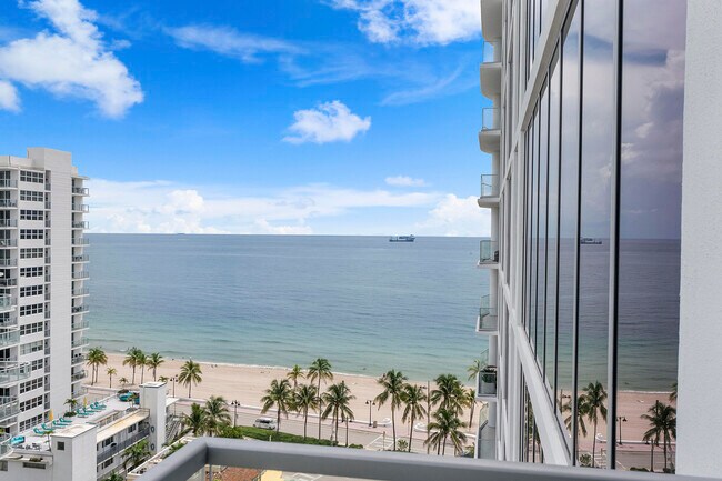 Building Photo - 151 N Seabreeze Blvd